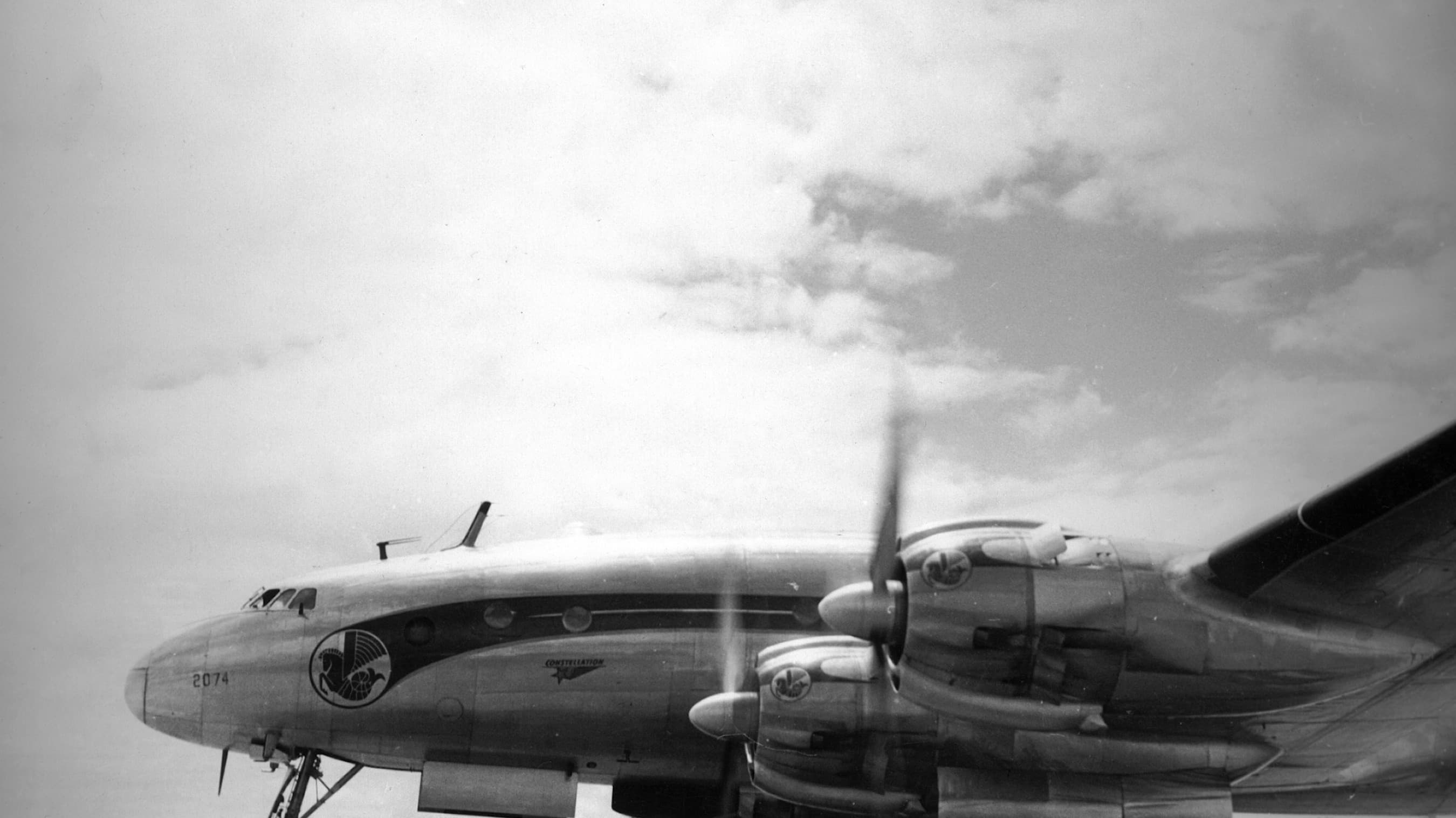 Photo d'époque noir et blanc Lockheed L049 Constellation