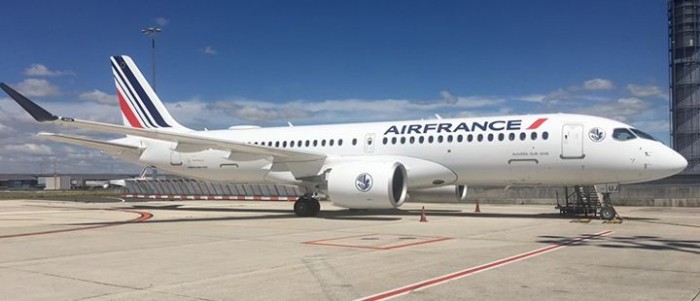 AIRBUS A220-300