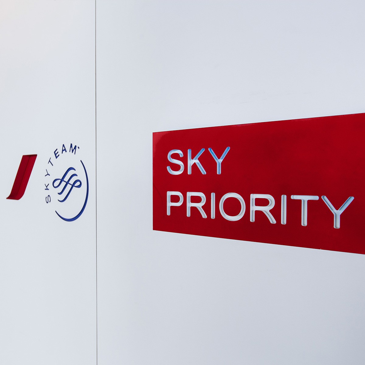 Sky Priority logo