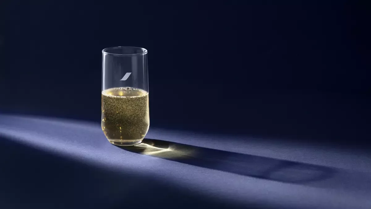 20_welcome_drink_in_premium_c_air_france