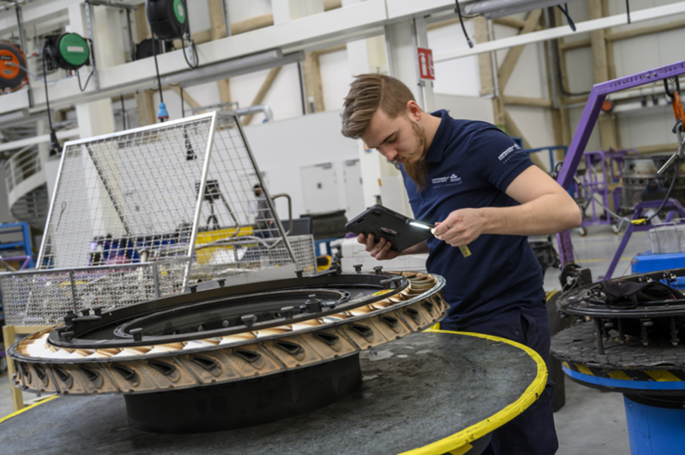 Technicien maintenance aéronautique