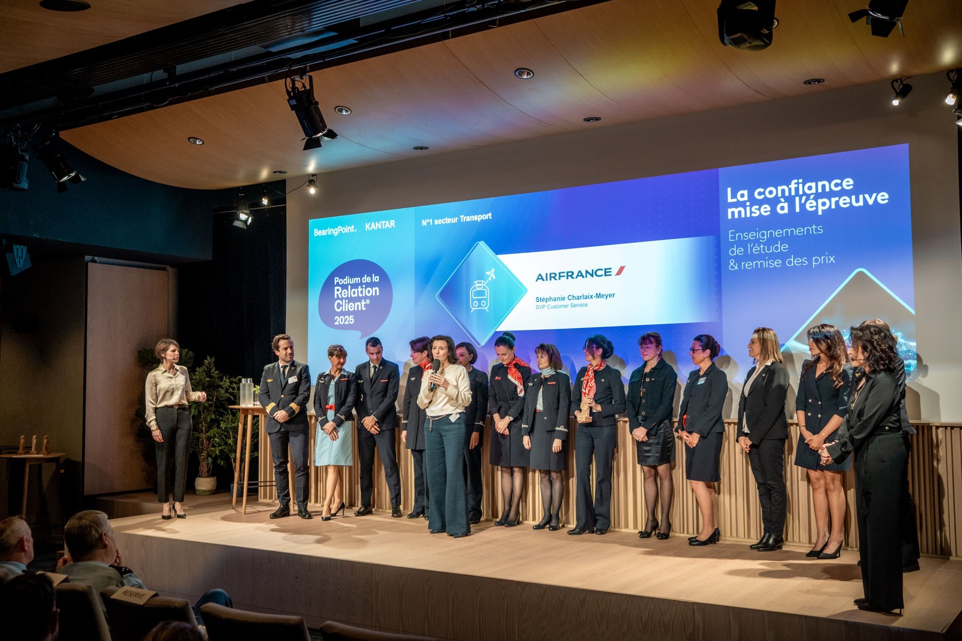 Podium relationt client