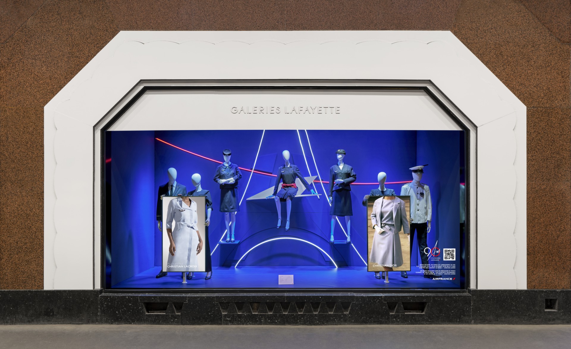 Vitrine 90 ans "la Mode"